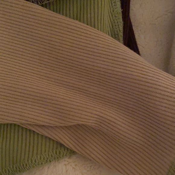 It’s a shein too small. - Picture 3 of 3